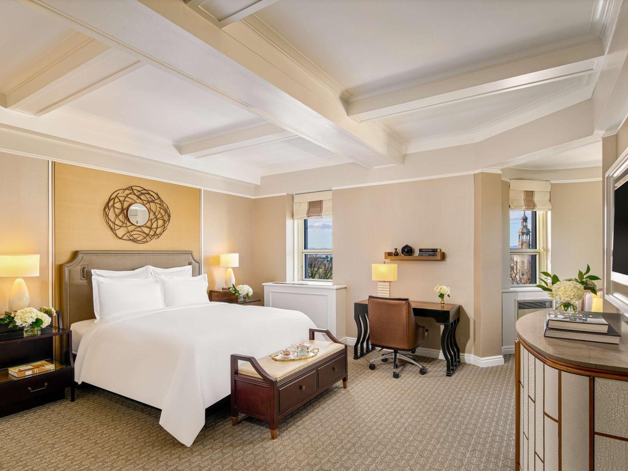 Fairmont Le Chateau Frontenac Hotel 5*